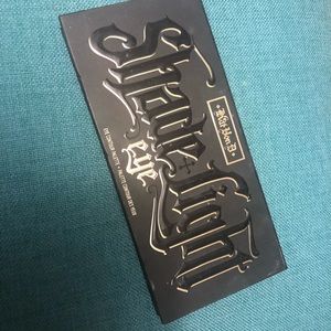 Kat Von D shade & light